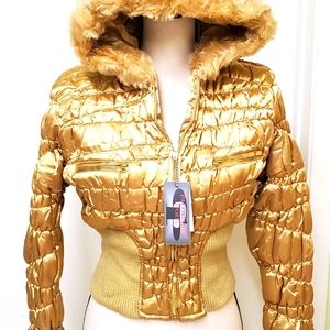 Gold Jacket M. Chamarra color dorado